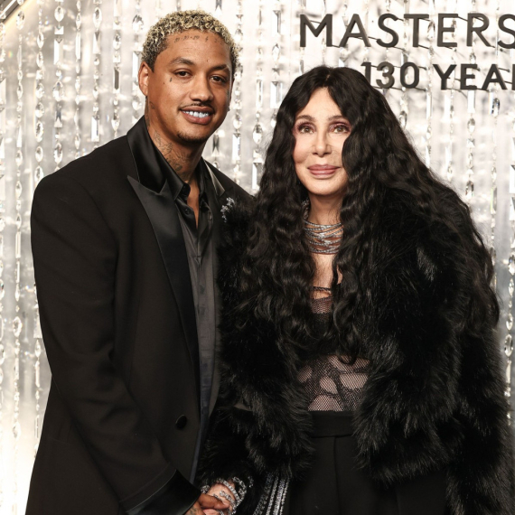 Šer (79) otkrila da li se udaje za 40 godina mlađeg izabranika: Šuškalo se da će da raskinu