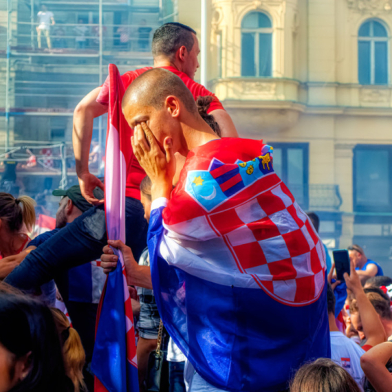 "Smeće, ima isti dizajn kao dres Srbije": Hrvati opleli po čuvenom brendu FOTO/VIDEO