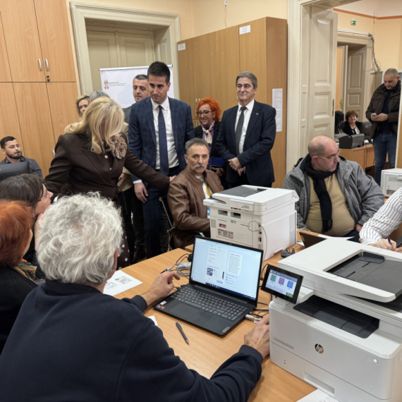 Vučićeva mera se dobro pokazala: Do 16 časova predato 141.911 zahteva za legalizaciju