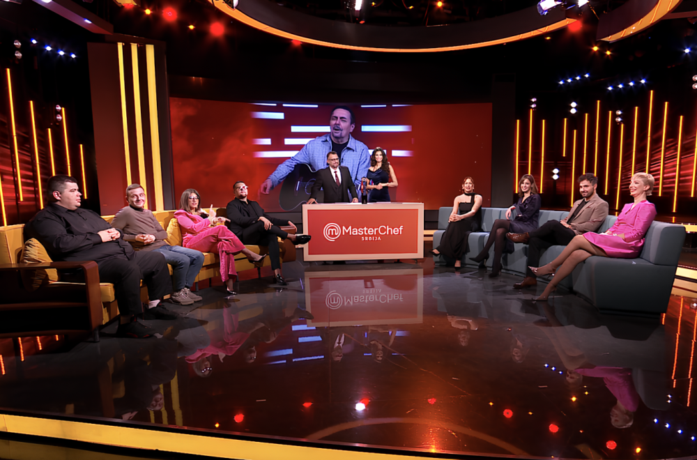 Pojavio se iznenada, zasvirao gitaru i sve ostvaio u neverici: Keba zapevao u stilu MasterChefa VIDEO