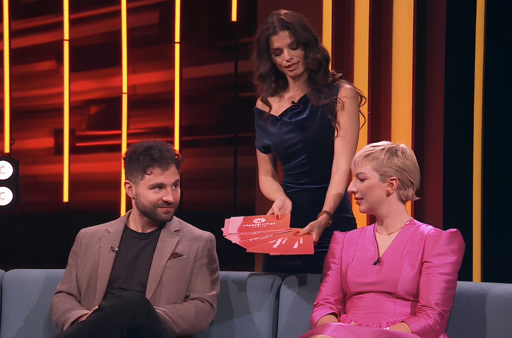 Ako niste do sada čuli Sanju kako peva, evo prilike: Pravi je kolačić VIDEO