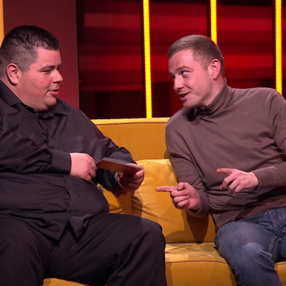 "Pevaj Srđane!": Nikola rešen da osvoji sve poene u ovom zadatku VIDEO