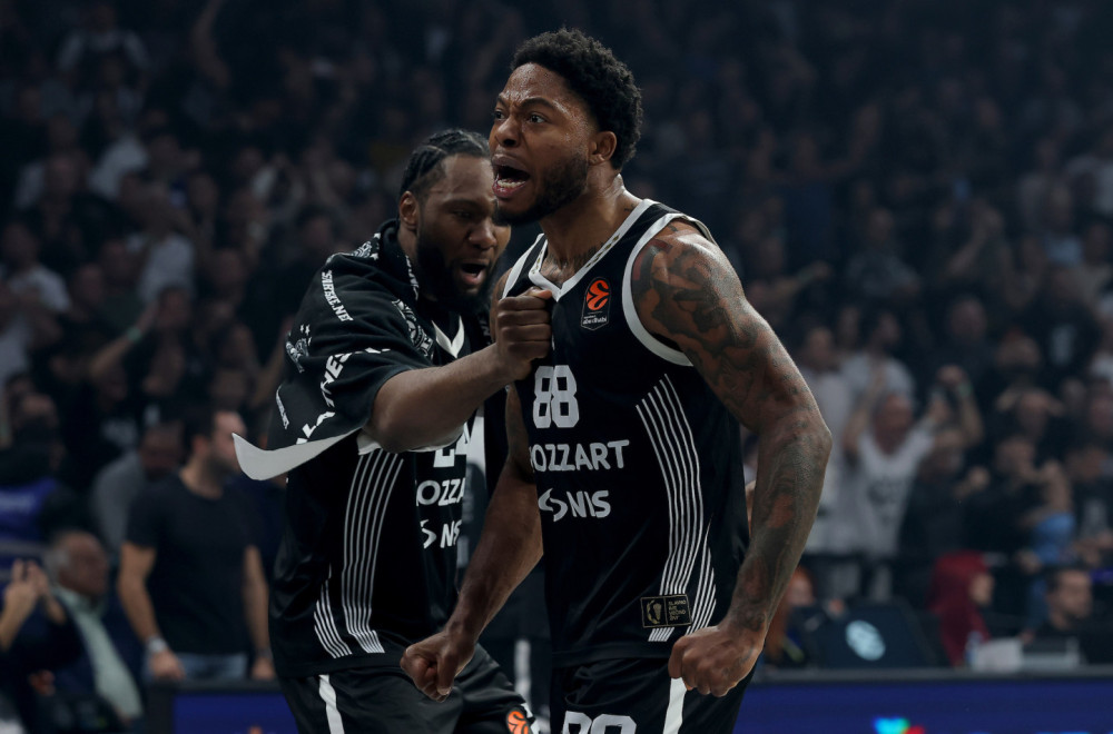 Tajrik Džons imao poruku za "grobare" posle pobede nad Zvezdom