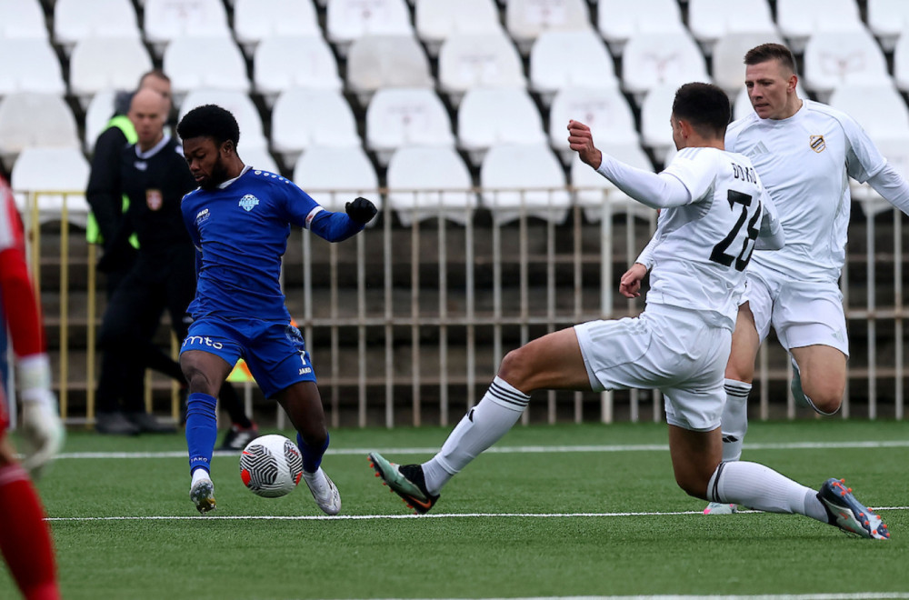 Desna krila pogađala na Brdu - Ovusu sa bele tačke spasio Radnik poraza