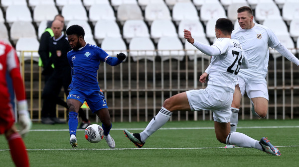 Desna krila pogađala na Brdu - Ovusu sa bele tačke spasio Radnik poraza