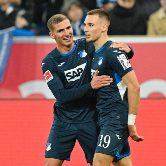 Hofenhajm "pokerom" do pobede – VAR "spasio" Ajntraht protiv Augsburga