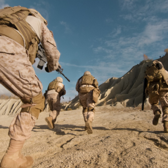 Američka vojska je napadnuta: Otvorena vatra, broje se ranjeni; Hitno podignuti helikopteri FOTO/VIDEO