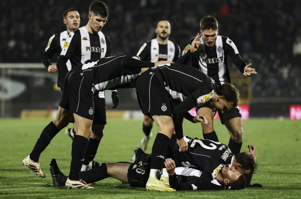 Ekstaza u Humskoj – Partizan opet vodi!
