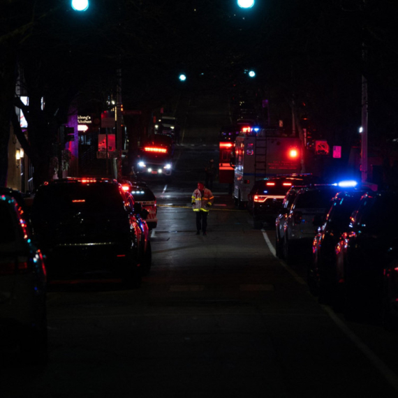 Objavljen snimak ubice sa Univerziteta Braun; Preko 400 policajaca u potrazi; "Ne izlazite" FOTO/VIDEO