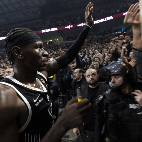 Potez koji će oduševiti "grobare": Bonga derbi igrao povređen