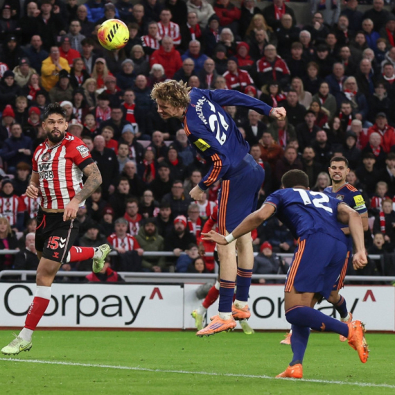 Derbi koji se čekao: "Svrakama" pao mrak na oči na "Stadionu svetlosti" VIDEO