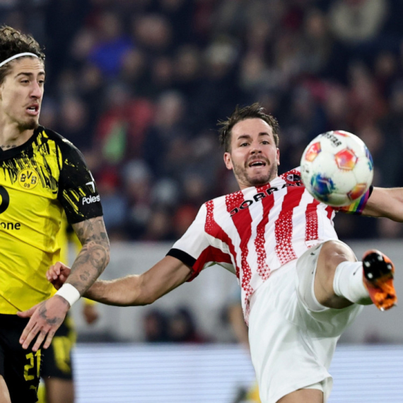 Dortmund se ponovo "okliznuo"