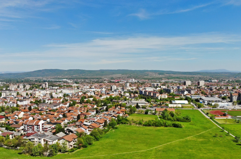 Gradi se oko stadiona Jedinstvo: U planu fudbalski i teniski tereni...