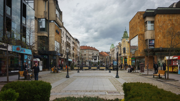 Muzika izašla na ulice Kragujevca: Festival uličnih svirača upotpunio praznični program