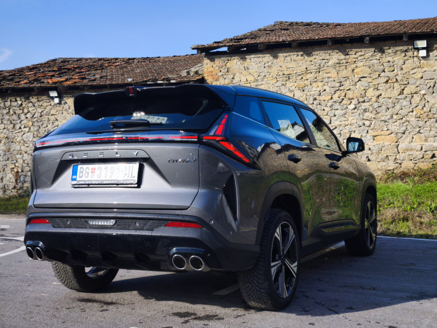 Vozili smo: Geely Cityray – hleba i ekrana