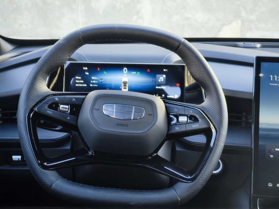 Vozili smo: Geely Cityray – hleba i ekrana