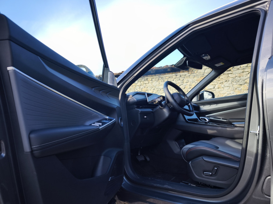 Vozili smo: Geely Cityray – hleba i ekrana