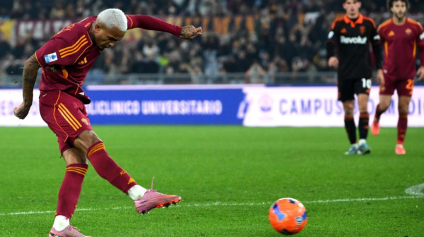 Svilar sačuvao mrežu – Roma se vratila na pobednički kolosek