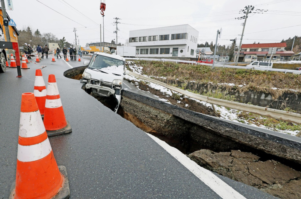 Japan na ivici nove katastrofe? Ukinuto upozorenje na megazemljotres, ali zemlja i dalje podrhtava VIDEO