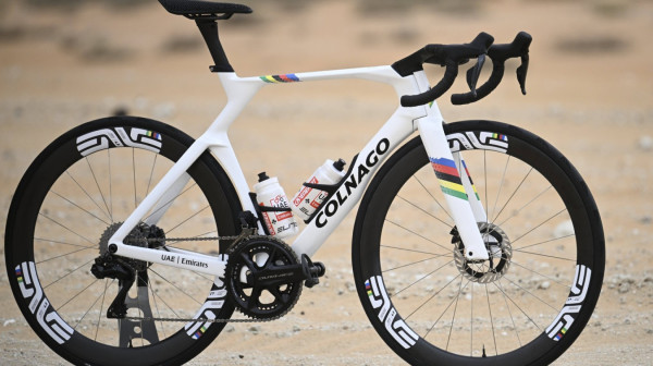 Bicikl Tadeja Pogačara prodat za neverovatnu sumu FOTO