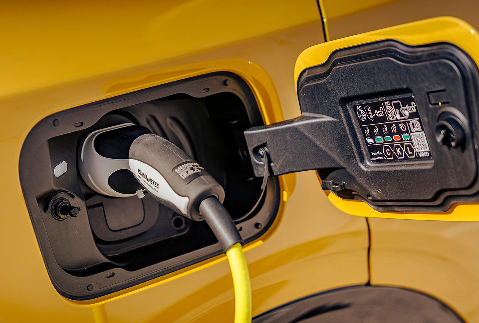 Rekordna godina za električne automobile: Pogledajte gde ih kupuju najviše