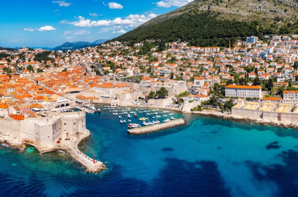 Srbin posetio Dubrovnik i poručio Hrvatima: Sram vas bilo, nije vam to otac kupio da toliko derete FOTO