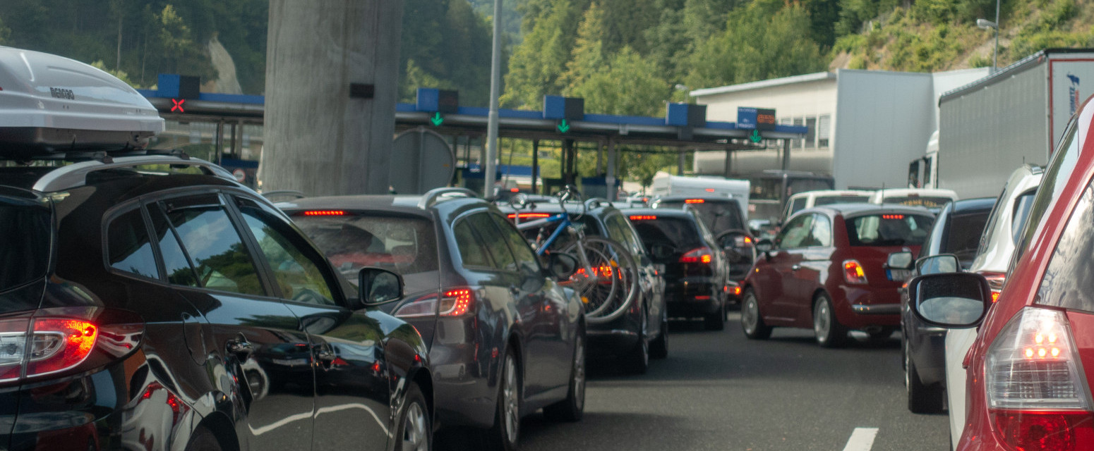 Putnici strepe zbog gužvi na granicama tokom Sretenja: "Očekujemo duža zadržavanja"