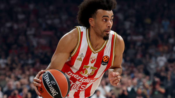 Rekorder Brajant zasenio Batlerov šou u Jerusalimu – Zvezda namučila lidera