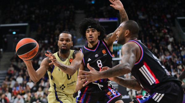 Barselona dominirala u Parizu – Srbin debitovao u Evroligi