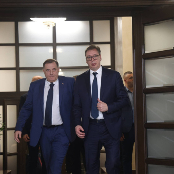 Poslanici nastavljaju sednicu Skupštine; Na redu objedinjena rasprava o Sudijama Ustavnog suda