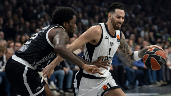 Velika borba u "Areni" – Partizan i Virtus u egalu