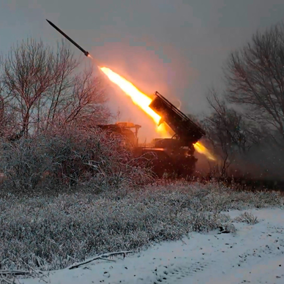 Rusi samleveni na Krimu; Pakao u Pokrovsku; Uništena i elita jedinica FOTO/VIDEO