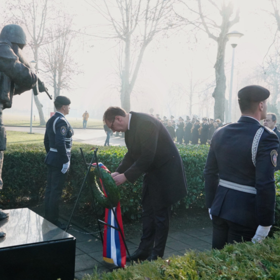 SAJ obeležava Dan jedinice; Vučić dobio priznanje i poručio: SAJ je kičma svake države FOTO