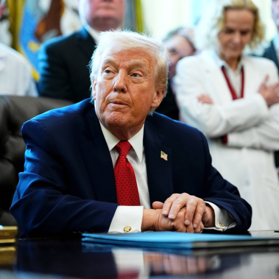 Tramp i republikanci šalju jasnu poruku; Ukinut rekordan broj Bajdenovih propisa