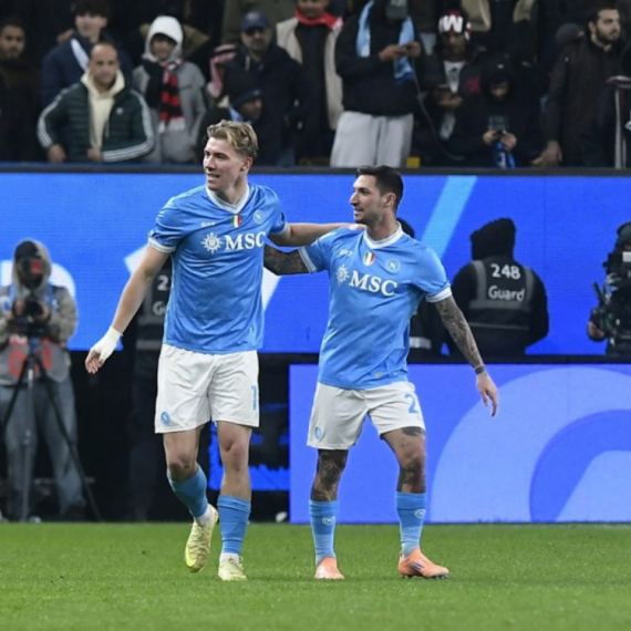 Pavlović ide kući, Milinković-Savić u finalu: Napoli pobedio Milan