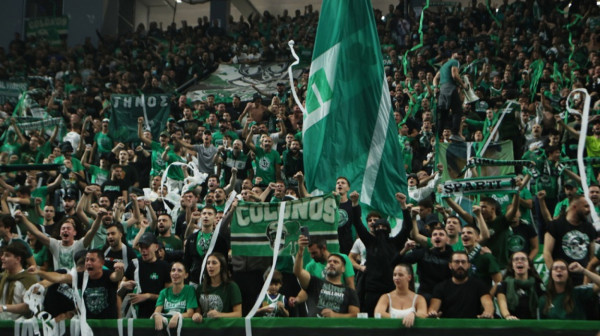 Veliki skandal u Atini: Navijač PAO udario vlasnika Hapoela!