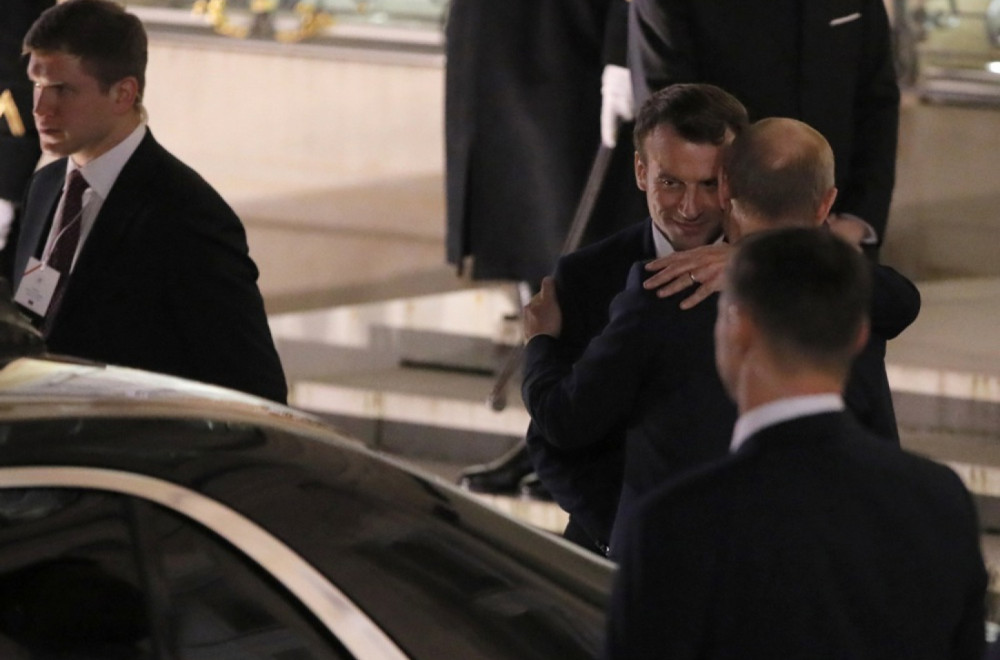 Makron: Došlo je vreme za Putina