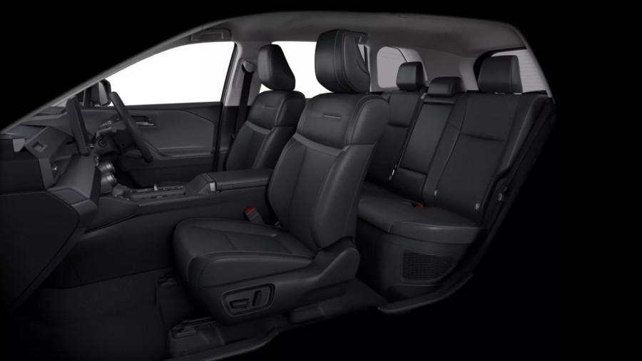 Toyota RAV4 u Japanu košta 25.000 evra – šta sve dobijate za taj novac? FOTO