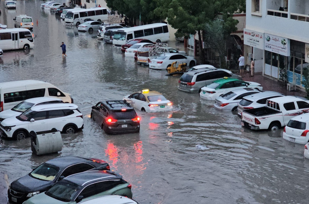 Haos u Dubaiju: Najjače kiše u 76 godina poplavile grad FOTO/VIDEO