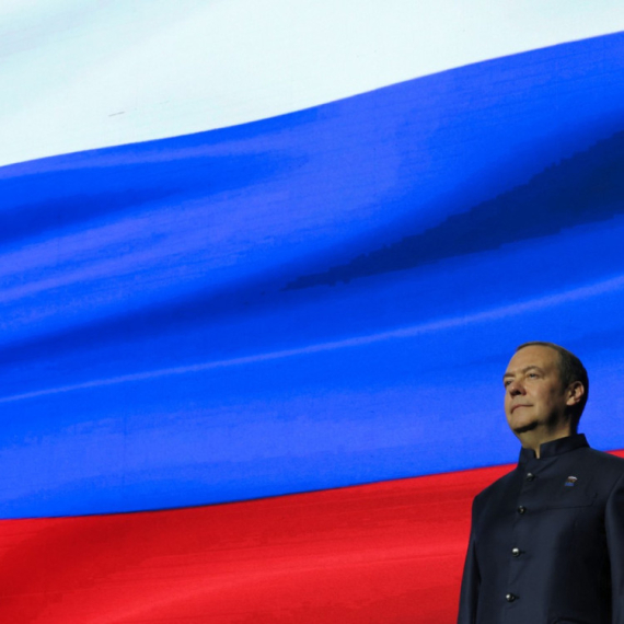 "Šta je lopovi, uplašili ste se?" FOTO