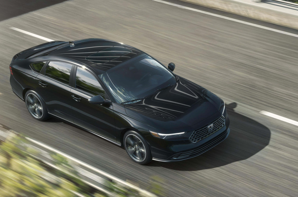 Honda Accord zategnuta za 2026. godinu
