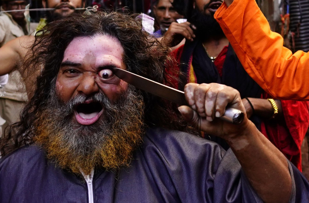 Kako izgleda najbizarniji festival na svetu: Vade oči, probadaju se, seku jezik ...FOTO