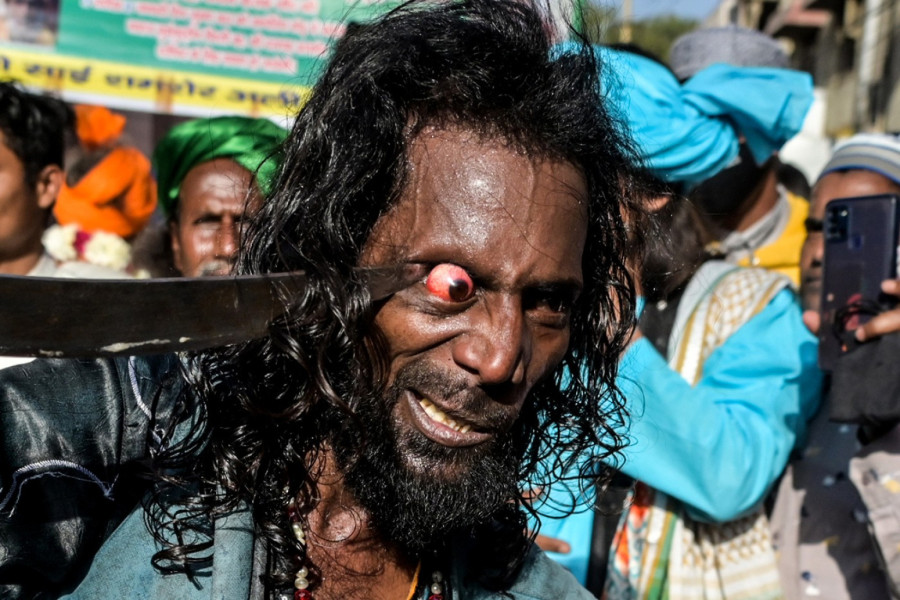 Kako izgleda najbizarniji festival na svetu: Vade oči, probadaju se, seku jezik ...FOTO