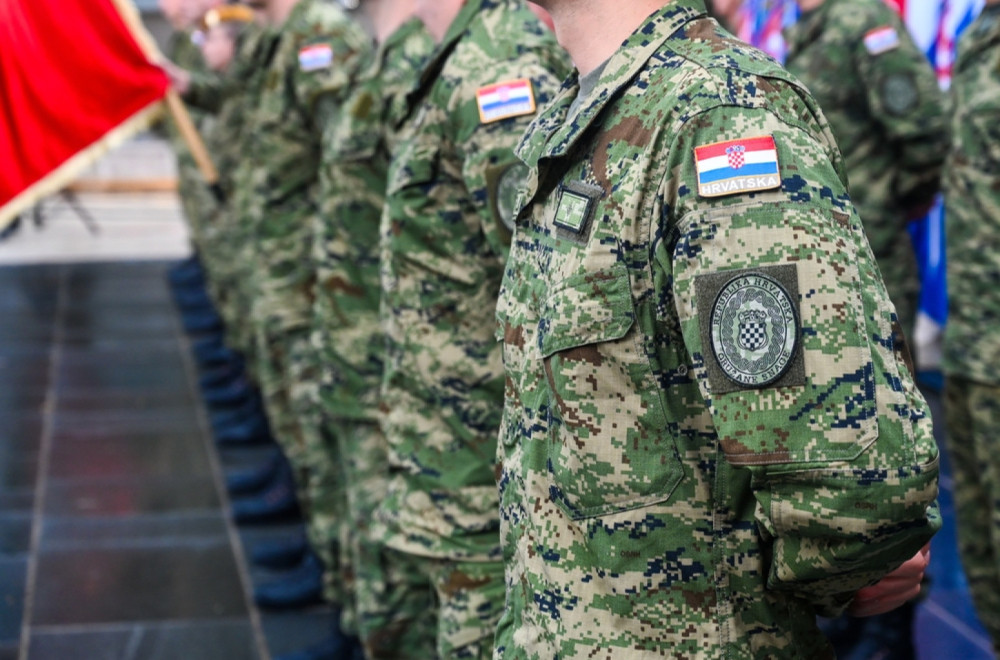 Uvođenje obaveznog vojnog roka je dobar put