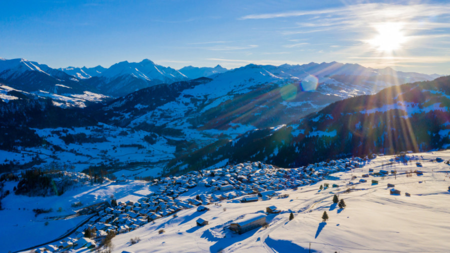 Prvi ekološki ski centar u Švajcarskoj otvara novu eru zimskog turizma i spasava skijanje