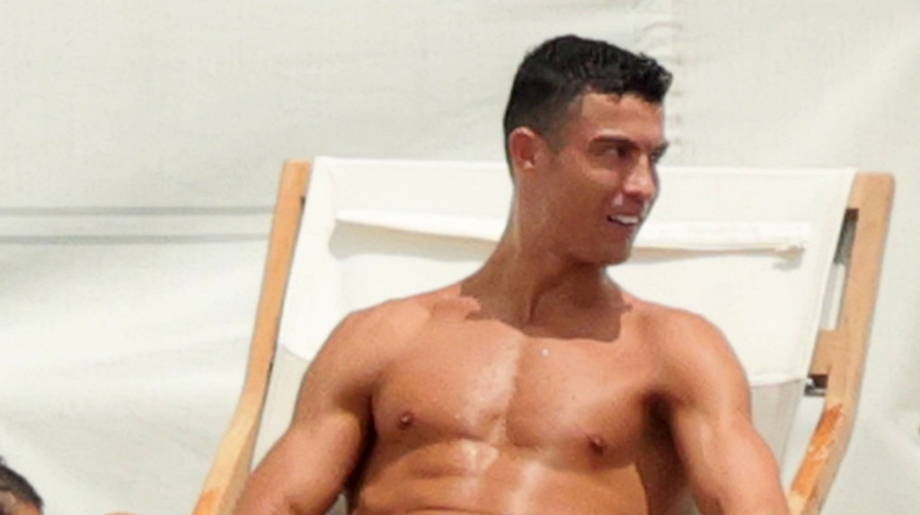 Skinuo se Kristijano Ronaldo i od ovog prizora nikome nije dobro FOTO