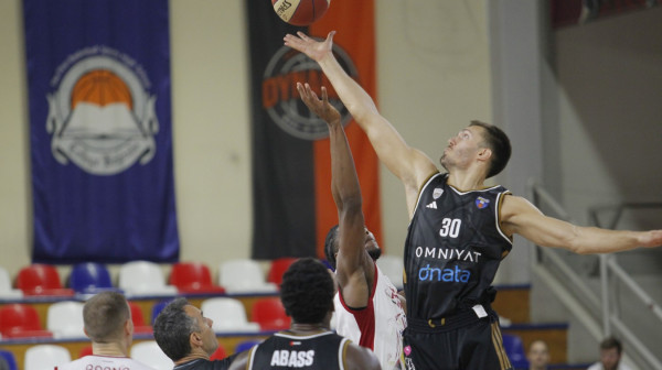 Dubai preživeo dramu u Istanbulu – Petrušev ponovo dvocifren