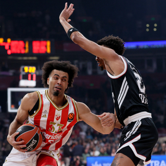 Moneke odmah izašao iz igre, Nvora vuče Zvezdu!