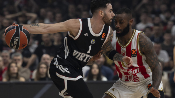 Ludnica u Areni – Zvezda bliža pobedi!