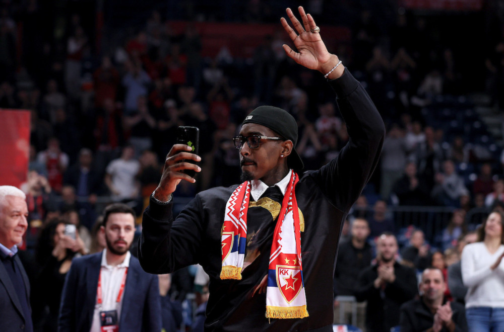 Kvinsi o atmosferi u Areni: Volim ih koliko oni mene i navijače